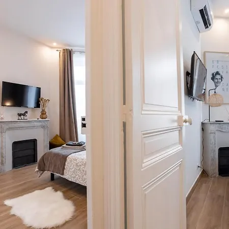 L'Atelier Des Artistes -Ecrin De Serenite Au Coeur De Cannes - Balcon - Clim - Wifi Buitenkant foto
